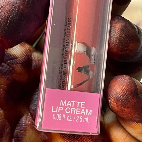 In studio Matte lip cream - Picture 4 of 6